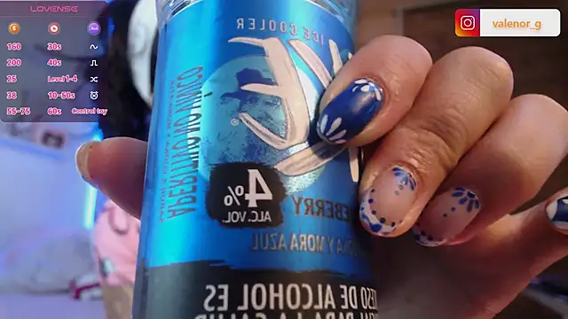 Snapshot of valenor_ chatting on December 2024 06:09:01 AM valenor online show from December 2024 06:09:01 AM