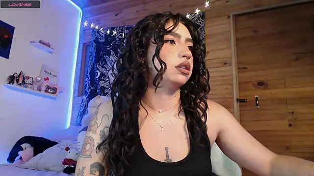 Snapshot of valenor_ chatting on January 2025 03:11:01 AM valenor online show from January 2025 03:11:01 AM