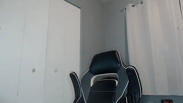 Snapshot of ChrisVacher chatting on January 2025 04:25:02 AM ChrisVacher online show from January 2025 04:25:02 AM