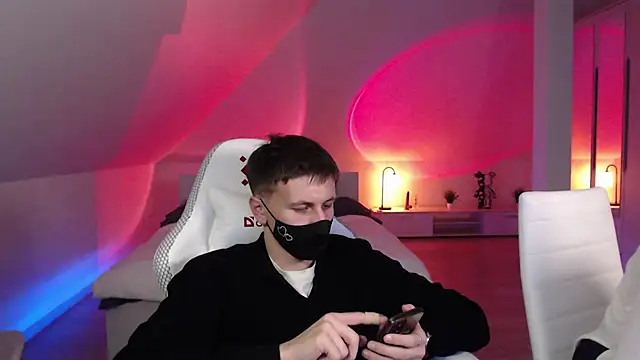 -Yummybabes- online show from December 2024 05:28:02 PM