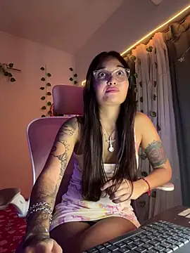 Snapshot of LunaXuan chatting on March 2025 12:12:01 AM LunaXuan online show from March 2025 12:12:01 AM