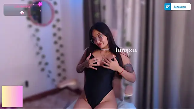 Snapshot of LunaXuan chatting on March 2025 10:48:02 PM LunaXuan online show from March 2025 10:48:02 PM