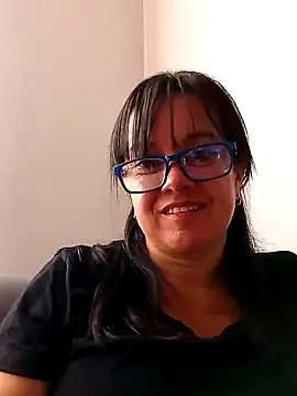 Sonialorens  online show from January 2025 10:02:01 PM