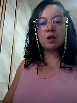 Sonialorens  online show from April 2026 05:30:01 PM