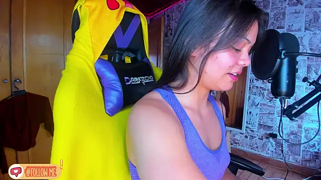 Snapshot of Meli_Pixel chatting on February 2025 06:54:02 PM Meli Pixel online show from February 2025 06:54:02 PM