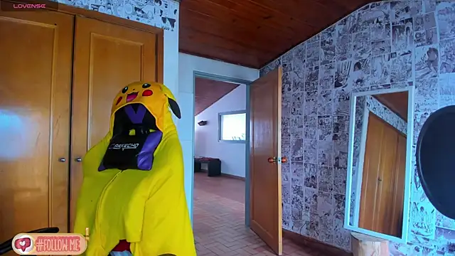 Snapshot of Meli_Pixel chatting on February 2025 08:28:02 PM Meli Pixel online show from February 2025 08:28:02 PM