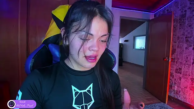 Snapshot of Meli_Pixel chatting on March 2025 07:50:02 PM Meli Pixel online show from March 2025 07:50:02 PM