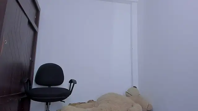 Snapshot of Emma_lean chatting on September 2025 11:14:01 AM Emma lean online show from September 2025 11:14:01 AM