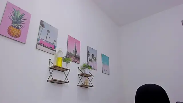 Snapshot of Emma_lean chatting on December 2025 12:03:02 PM Emma lean online show from December 2025 12:03:02 PM