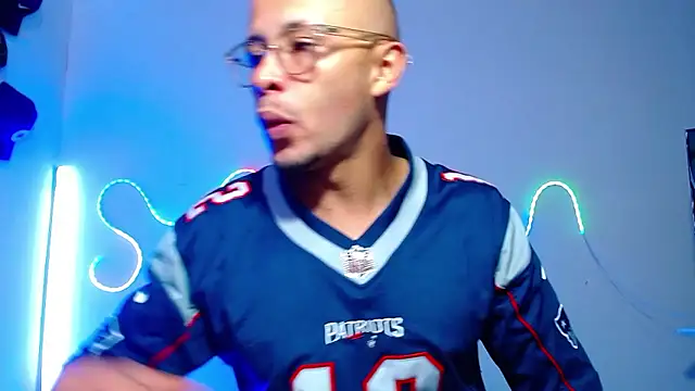 Snapshot of sebastian_horny chatting on January 2026 07:57:02 AM sebastian horny online show from January 2026 07:57:02 AM