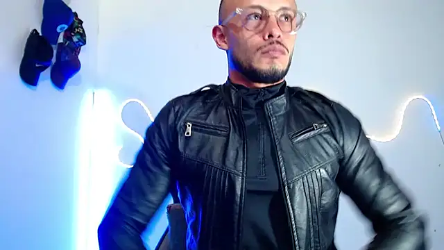 Snapshot of sebastian_horny chatting on February 2026 04:28:02 AM sebastian horny online show from February 2026 04:28:02 AM