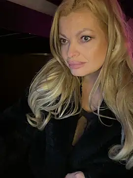 Snapshot of Lisavontease chatting on January 2026 12:56:01 AM Lisavontease online show from January 2026 12:56:01 AM