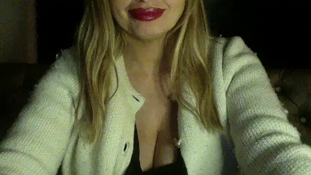 Snapshot of Lisavontease chatting on January 2026 11:36:01 PM Lisavontease online show from January 2026 11:36:01 PM