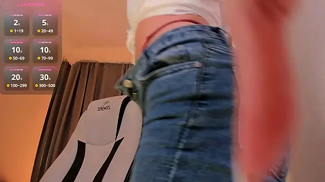 Roxana Wet  online show from February 2025 01:33:01 PM