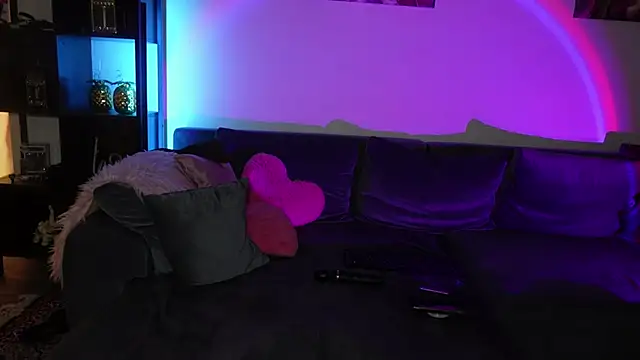 LexiCoco online show from February 2025 05:16:01 PM