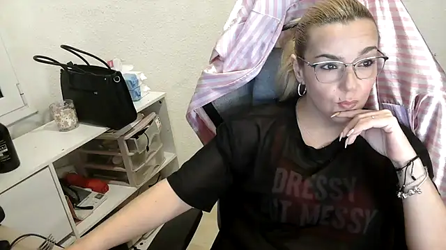 Snapshot of bekka__ chatting on March 2026 07:52:01 PM bekka online show from March 2026 07:52:01 PM