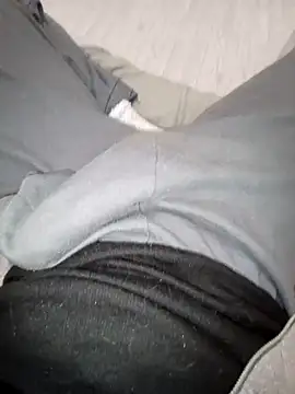 Snapshot of QuietBoy chatting on November 2025 01:44:01 PM QuietBoy online show from November 2025 01:44:01 PM