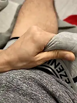 Snapshot of QuietBoy chatting on March 2026 10:52:01 AM QuietBoy online show from March 2026 10:52:01 AM