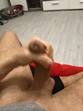 Snapshot of QuietBoy chatting on April 2026 07:39:01 AM QuietBoy online show from April 2026 07:39:01 AM