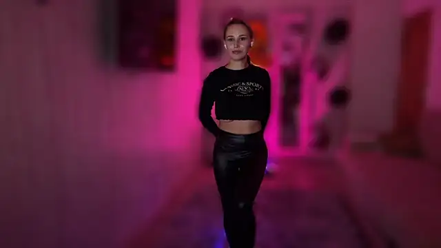 Snapshot of litlle_pie chatting on September 2025 08:08:02 PM litlle pie online show from September 2025 08:08:02 PM