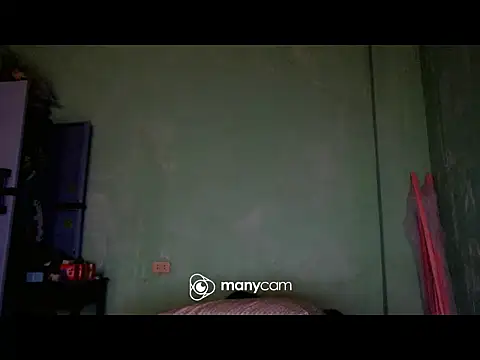 Snapshot of WantedSexslaves chatting on September 2025 04:24:01 AM WantedSexslaves online show from September 2025 04:24:01 AM