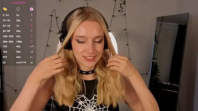 berrry girl online show from June 2026 12:24:02 PM