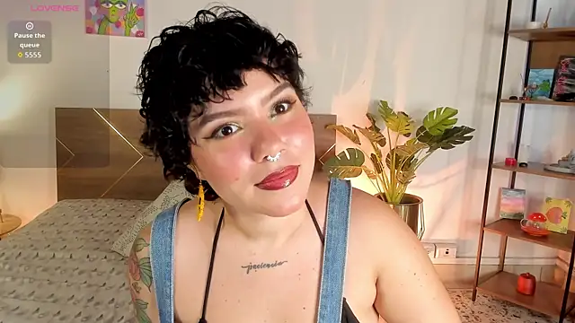 Amy art online show from May 2026 09:22:01 PM