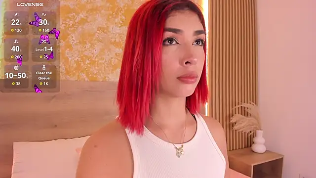 Snapshot of Alana_2916_ chatting on September 2025 03:40:02 AM Alana 2916 online show from September 2025 03:40:02 AM