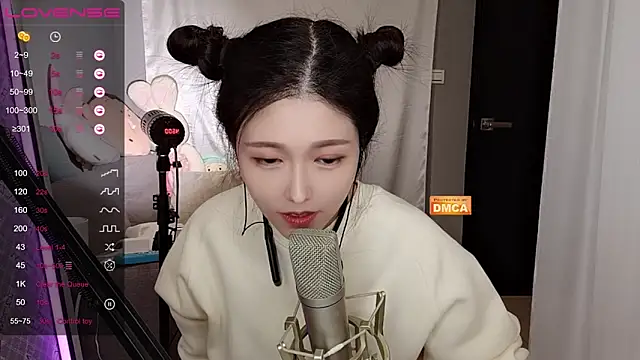 Snapshot of tw_lala chatting on December 2024 07:43:02 PM tw lala online show from December 2024 07:43:02 PM