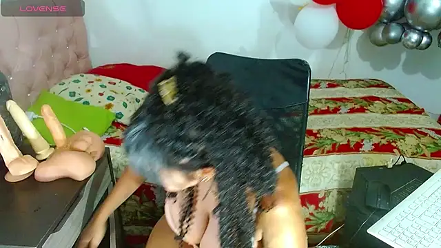 Snapshot of Alexaqueen1 chatting on November 2025 11:26:01 PM Alexaqueen1 online show from November 2025 11:26:01 PM