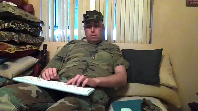 ThriilSergeant15 online show from April 2026 01:22:01 AM