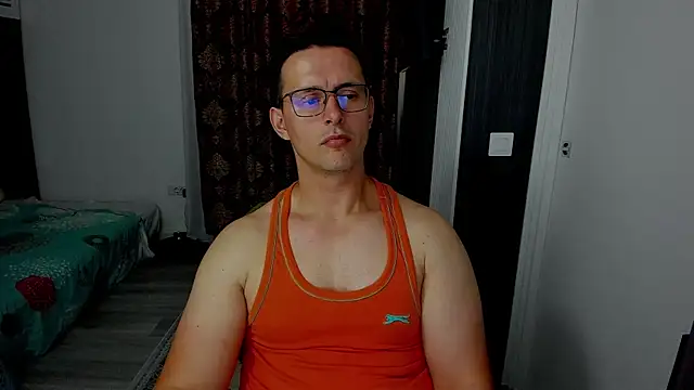 sexxymuscles4u online show from September 2025 10:48:02 AM