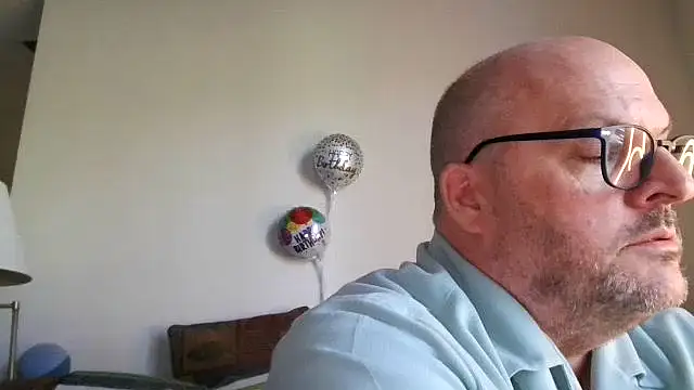Ursulet US online show from May 2026 10:08:02 PM