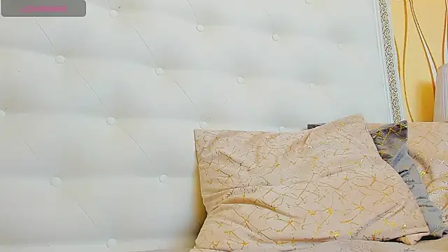 Snapshot of karissia chatting on March 2025 08:49:02 AM karissia online show from March 2025 08:49:02 AM