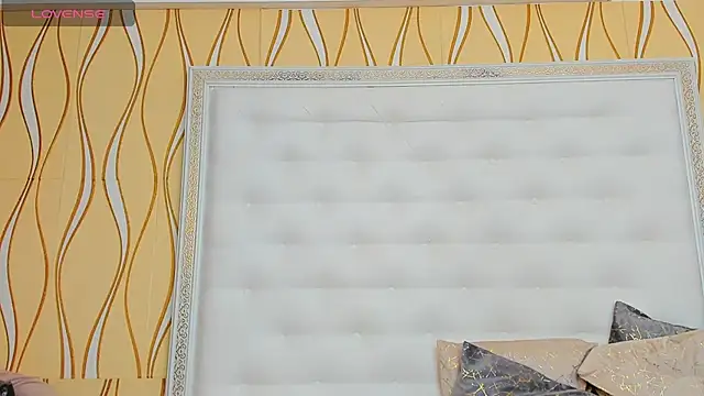 Snapshot of karissia chatting on March 2025 09:21:01 AM karissia online show from March 2025 09:21:01 AM