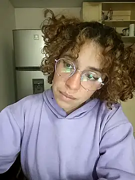 Snapshot of EmmaMelissa0521 chatting on January 2025 12:17:02 AM EmmaMelissa0521 online show from January 2025 12:17:02 AM