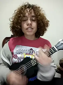 Snapshot of EmmaMelissa0521 chatting on February 2025 11:46:02 PM EmmaMelissa0521 online show from February 2025 11:46:02 PM