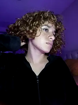 Snapshot of EmmaMelissa0521 chatting on March 2025 03:14:01 AM EmmaMelissa0521 online show from March 2025 03:14:01 AM