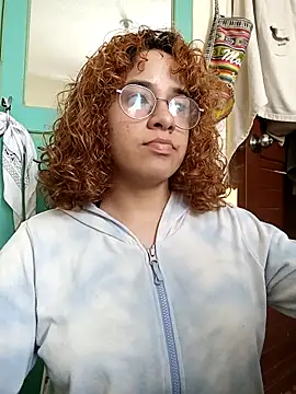 Snapshot of EmmaMelissa0521 chatting on September 2025 06:19:02 PM EmmaMelissa0521 online show from September 2025 06:19:02 PM