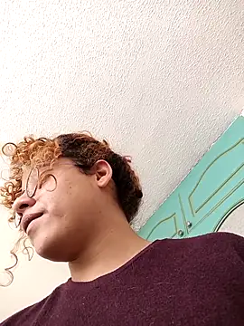 Snapshot of EmmaMelissa0521 chatting on October 2025 08:06:02 PM EmmaMelissa0521 online show from October 2025 08:06:02 PM