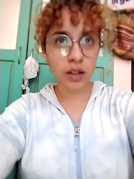 Snapshot of EmmaMelissa0521 chatting on October 2025 10:00:01 PM EmmaMelissa0521 online show from October 2025 10:00:01 PM