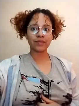 Snapshot of EmmaMelissa0521 chatting on November 2025 12:24:02 AM EmmaMelissa0521 online show from November 2025 12:24:02 AM