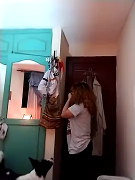 Snapshot of EmmaMelissa0521 chatting on November 2025 11:29:01 PM EmmaMelissa0521 online show from November 2025 11:29:01 PM