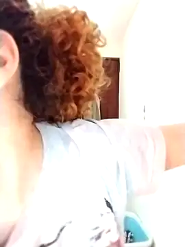 Snapshot of EmmaMelissa0521 chatting on November 2025 01:31:01 AM EmmaMelissa0521 online show from November 2025 01:31:01 AM