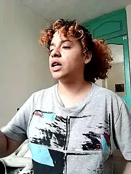 Snapshot of EmmaMelissa0521 chatting on January 2026 09:16:02 PM EmmaMelissa0521 online show from January 2026 09:16:02 PM