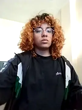 Snapshot of EmmaMelissa0521 chatting on February 2026 04:57:02 PM EmmaMelissa0521 online show from February 2026 04:57:02 PM