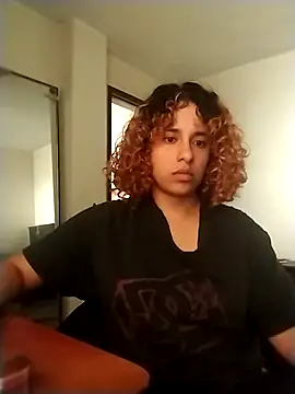 Snapshot of EmmaMelissa0521 chatting on February 2026 09:13:02 PM EmmaMelissa0521 online show from February 2026 09:13:02 PM