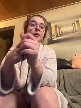 Snapshot of GamerGirl_Eve chatting on February 2025 07:27:02 PM GamerGirl Eve online show from February 2025 07:27:02 PM