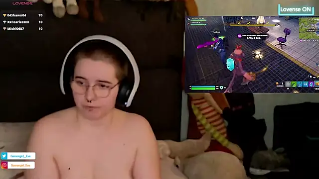 Snapshot of GamerGirl_Eve chatting on March 2025 10:19:02 PM GamerGirl Eve online show from March 2025 10:19:02 PM