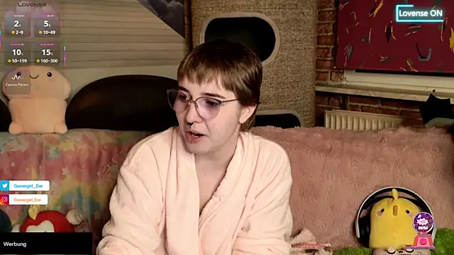 Snapshot of GamerGirl_Eve chatting on September 2025 07:25:02 PM GamerGirl Eve online show from September 2025 07:25:02 PM